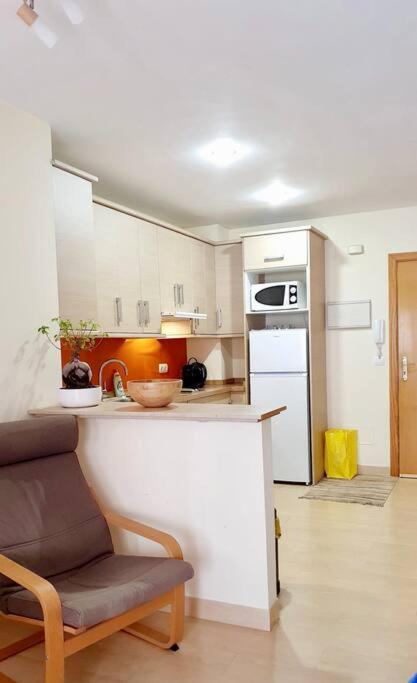 Lovely Studio In Centre Of Torre, Near The Beach 托雷德尔马尔 外观 照片